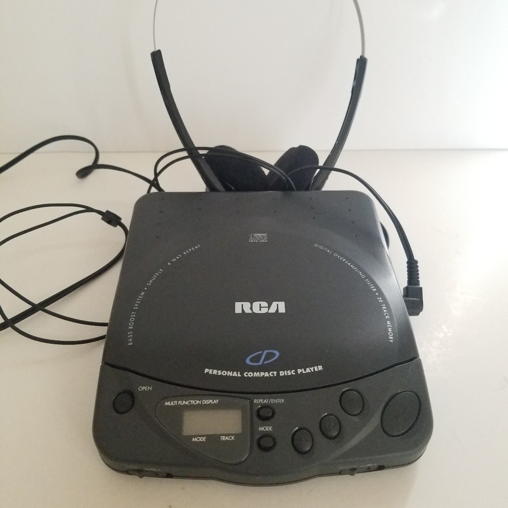 Vintage RCA Compact Disc Player Bass Boost Digital - TESTED.
